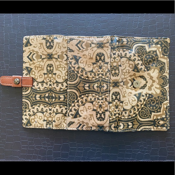 Patricia Nash Alava Wallet in Folklore - Picture 4 of 7